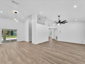 2928 SE Bella Rd in Port St. Lucie, FL - Building Photo - Building Photo