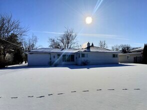 2946 Knollwood Ln in Glenview, IL - Building Photo - Building Photo