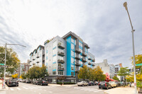 Aqua Condominiums in Brooklyn, NY - Foto de edificio - Building Photo