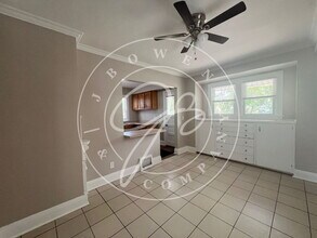 1918 Mansfield Rd in Toledo, OH - Building Photo - Building Photo