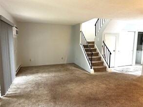 44 Hudson Heights Dr in Poughkeepsie, NY - Building Photo - Building Photo