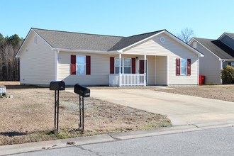 1306 Jessica St in Elizabeth City, NC - Foto de edificio - Building Photo