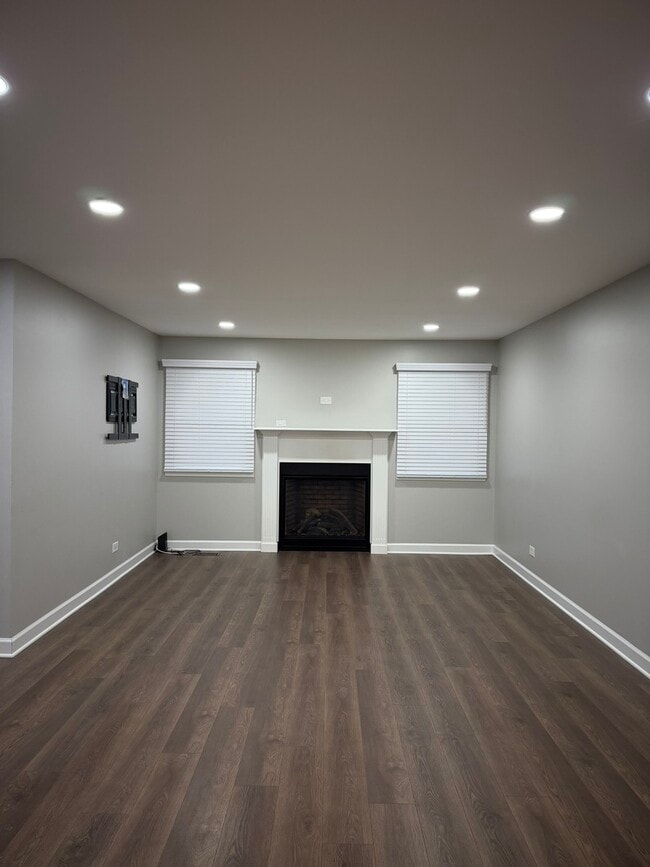 1201 Haverhill Cir in Naperville, IL - Building Photo - Building Photo