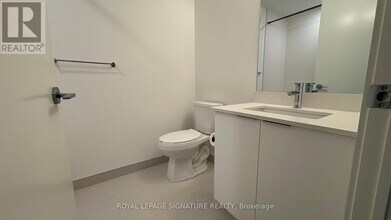 3079 Trafalgar Rd in Oakville, ON - Building Photo - Building Photo