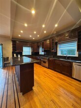 29-22 214th Pl in Queens, NY - Building Photo - Building Photo
