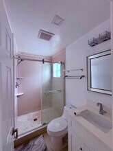 8505 Southampton Dr in Miramar, FL - Building Photo - Building Photo
