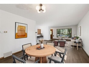 7207 Heatherton Cir in Minneapolis, MN - Building Photo - Building Photo