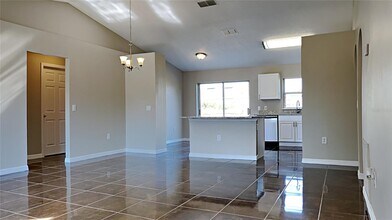 56 Peterlee Ct in Kissimmee, FL - Building Photo - Building Photo