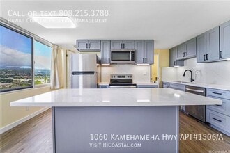 1060 Kamehameha Hwy in Pearl City, HI - Foto de edificio - Building Photo