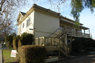 1133 Newhall St in San Jose, CA - Building Photo - Building Photo