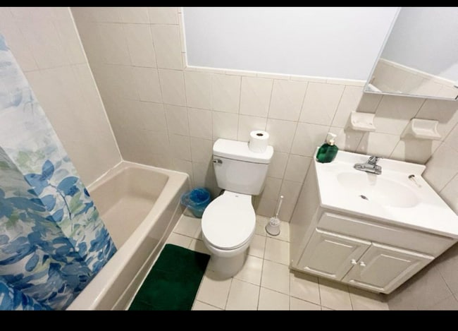 301 72nd St in North Bergen, NJ - Building Photo - Building Photo