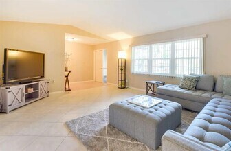 1342 Eagle St in Port Charlotte, FL - Building Photo - Building Photo