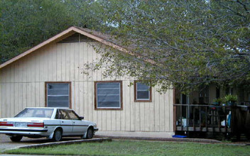 2300--2302 S 5th St in Austin, TX - Building Photo - Building Photo