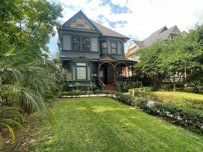 property at 2309 Scarff St