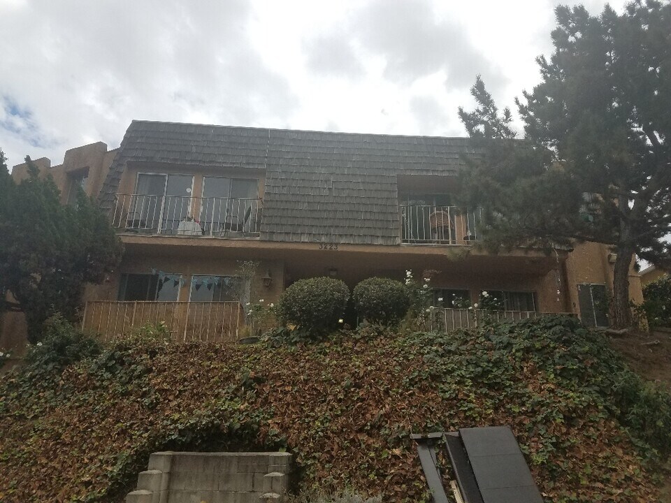 3223 Bennett Dr in Los Angeles, CA - Building Photo