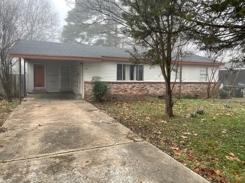 120 Cherry St in Jacksonville, AR - Building Photo