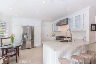 11 Wickland in Irvine, CA - Building Photo - Building Photo