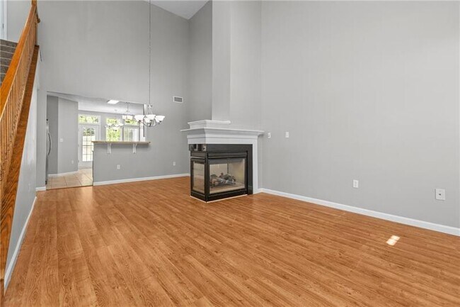 302 Laurel court in Bridgeville, PA - Building Photo - Building Photo