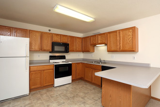 Spacious Apartments minutes from everything in Ames, IA - Foto de edificio - Interior Photo