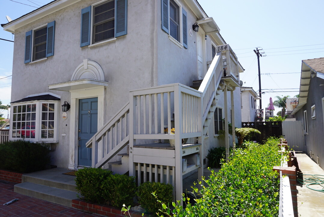 182 Quincy Ave in Long Beach, CA - Building Photo