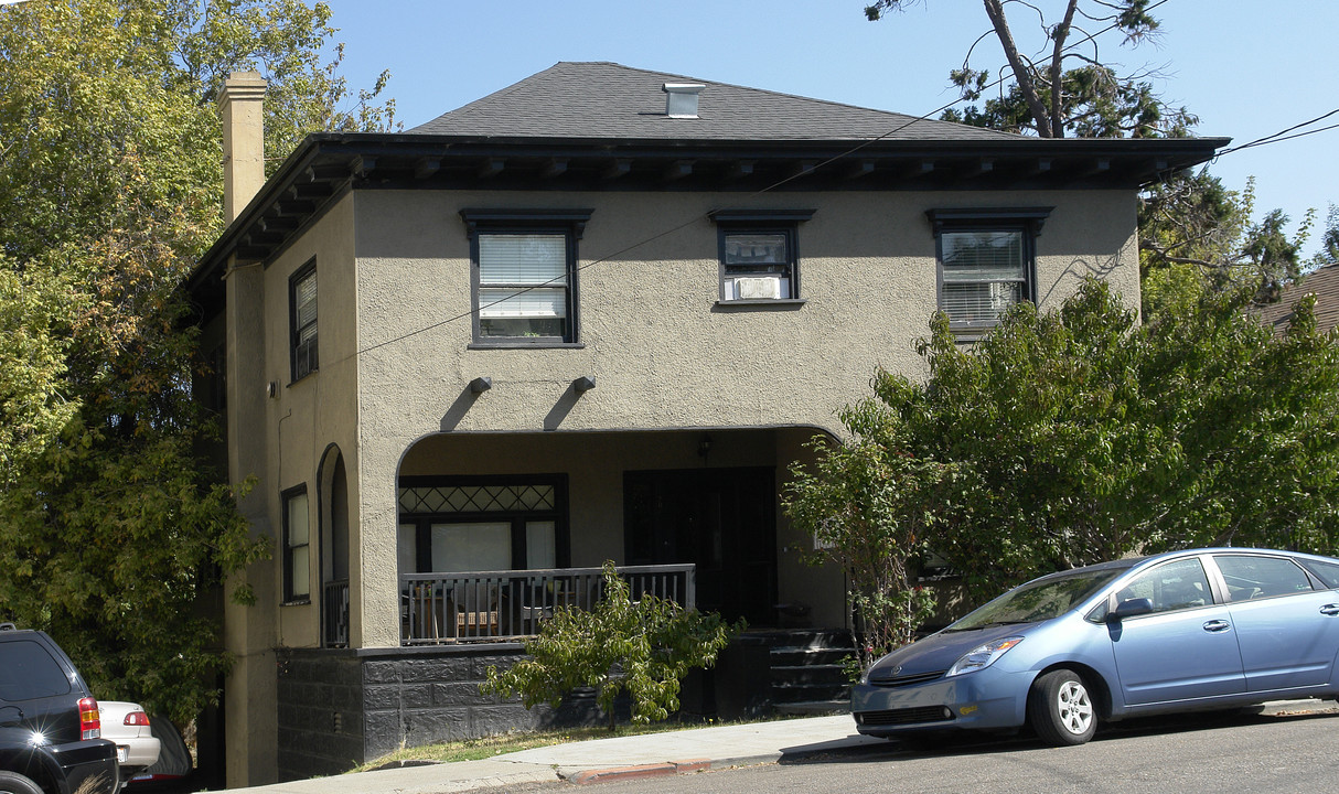 207 Orange St in Oakland, CA - Foto de edificio