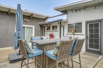 1142 Temple Dr in Pacheco, CA - Building Photo - Building Photo