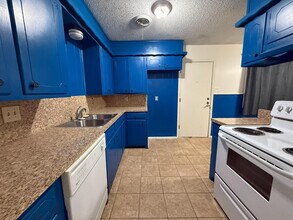 4318 58th St in Lubbock, TX - Building Photo - Building Photo