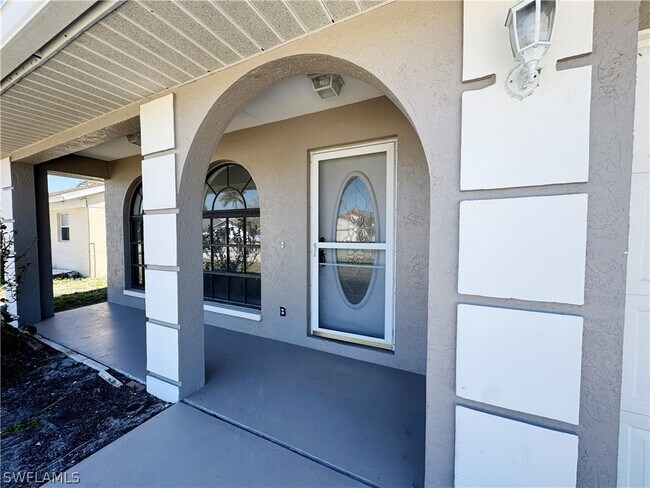 630 105th Ave N in Naples, FL - Building Photo - Building Photo