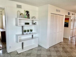 1975 SE 3rd St in Deerfield Beach, FL - Foto de edificio - Building Photo