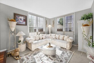 436 W Parkside Dr in Palatine, IL - Building Photo - Building Photo
