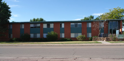 Greenbriar Apartments in Colorado Springs, CO - Foto de edificio - Building Photo