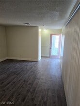 1820 Lyman St in Overton, NV - Building Photo - Building Photo