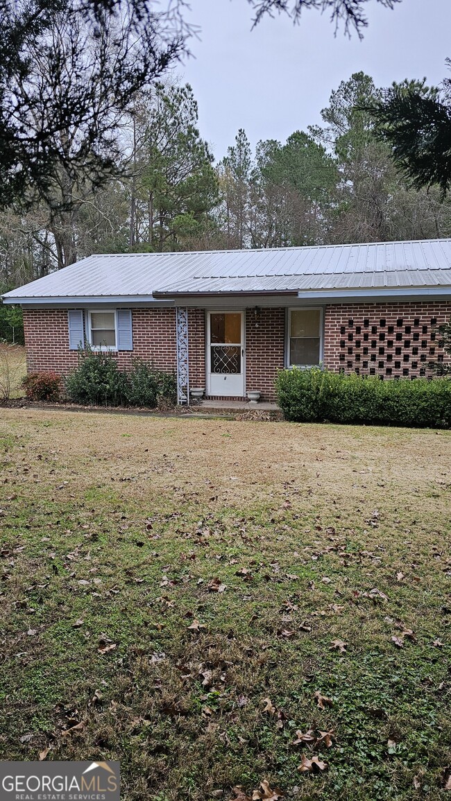 114 Holly Ross Rd in Cochran, GA - Building Photo - Building Photo