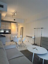 1010 Brickell Ave, Unit 2510 in Miami, FL - Building Photo - Building Photo