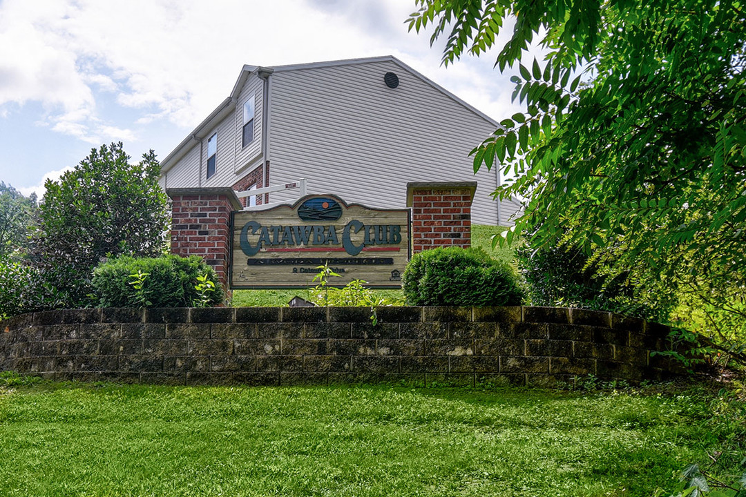 Catawba Club in Berkeley Springs, WV - Building Photo