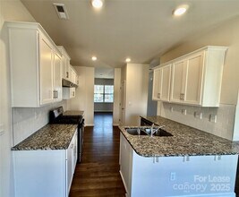 147 N Ranney Way in Mooresville, NC - Building Photo - Building Photo