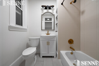21 Trowbridge St, Unit 1A in Cambridge, MA - Building Photo - Building Photo