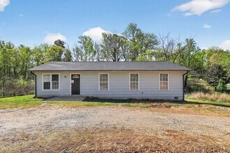 308 Caroline Ave in Lowell, NC - Building Photo - Building Photo