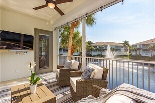 805 Bentwater Cir in Naples, FL - Building Photo