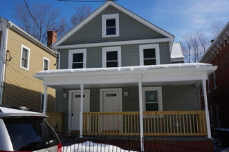 125 Broadway in Norwich, CT - Foto de edificio - Building Photo