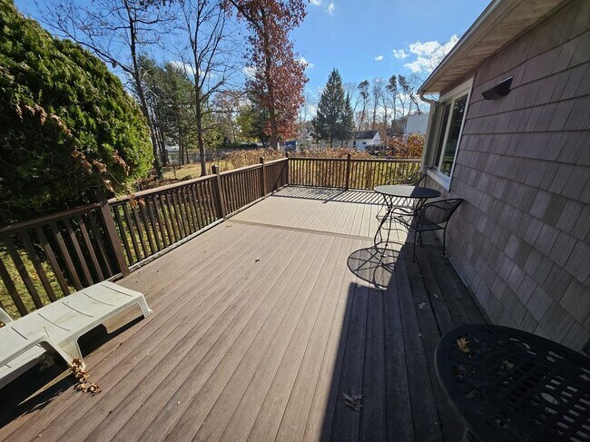 247 Southern Blvd in Nesconset, NY - Building Photo - Building Photo