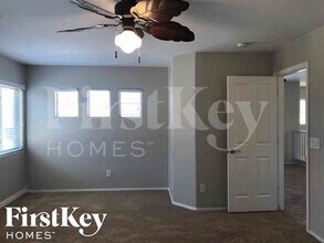 3813 E Parkview Dr in Gilbert, AZ - Building Photo - Building Photo