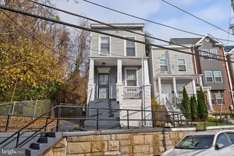 2638 Stanton Rd SE in Washington, DC - Building Photo - Building Photo