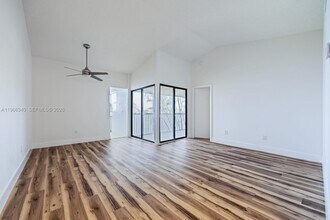 889 Hamilton Dr in Homestead, FL - Building Photo - Building Photo