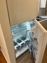 17 Dow St, Unit 2 in New London, CT - Foto de edificio - Building Photo