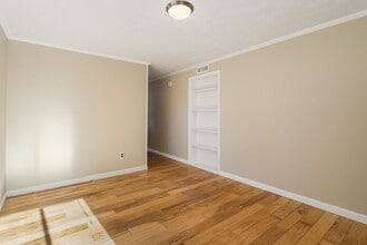 71 Garren Creek Rd in Fairview, NC - Building Photo - Building Photo