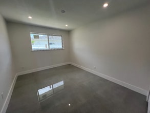 5300 NW 25th Ave in Miami, FL - Building Photo - Building Photo