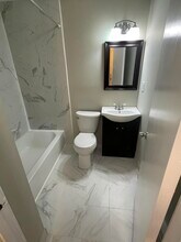 4210 Rochester Rd in Royal Oak, MI - Building Photo - Building Photo