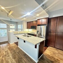 2649 Villas Way in San Diego, CA - Building Photo - Building Photo