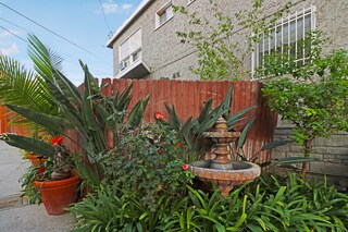 1012 Hammond St in West Hollywood, CA - Building Photo